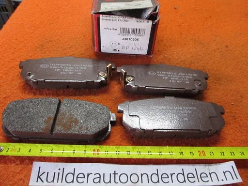 Remblokken achter Kia Sorento I  BP1296  Nipparts J3610305    583023ED00