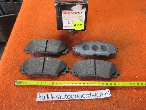 Remblokken voorzijde Toyota Auris Corolla Urban cruiser BP1303 Delphi LP2002  0446502220