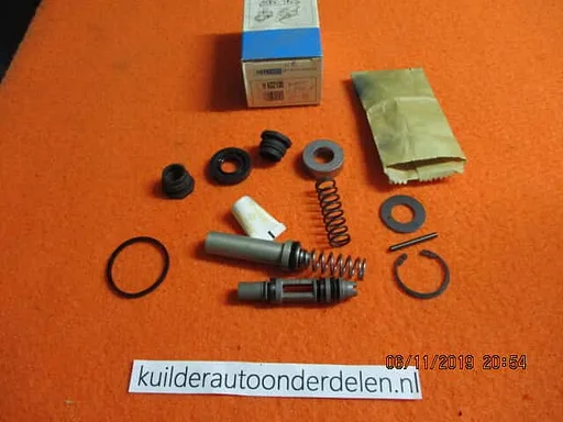 Revisieset Hoofdremcilinder Mercedes W202  220D HITEC
