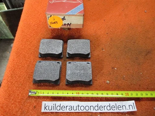 Remblokken voorzijde Nissan 260Z Cherry 36059 QH bp132  41060A1285