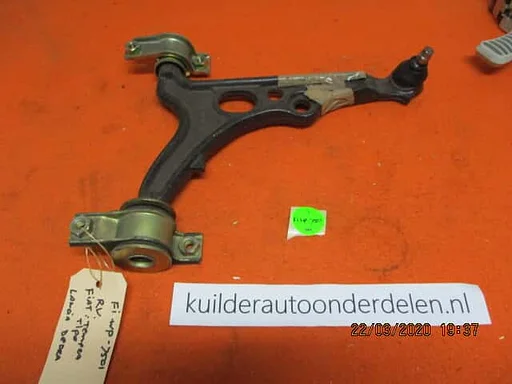 Nieuwe draagarm R,V, Fiat Tipo Tempra Lancia Dedra 15MM