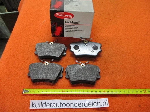 Remblokken achter VW california T4 Transporter T4 zonder voeler 36983 Delphi LP1019  701698451C