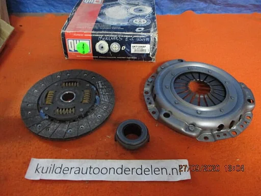 Koppelingset Mercedes C180 C200 CLK 200 QH
