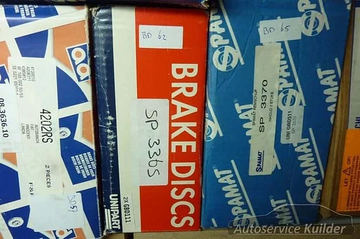 Remschijven+blokken ford fiesta 1976-1989 Unipart / Delphi