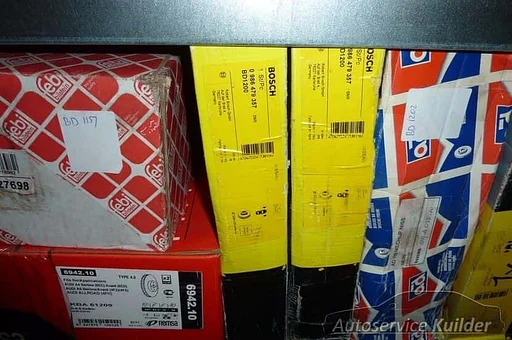 Remschijven Nissan Navara Pathfinder voorzijde 17" Nieuw  Bosch