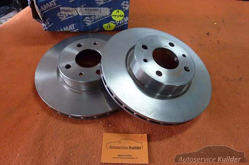 Remschijven + blokken voorzijde Alfa 164 Fiat croma Lancia delta 1,6HF Turbo Thema Nieuw Spamat,