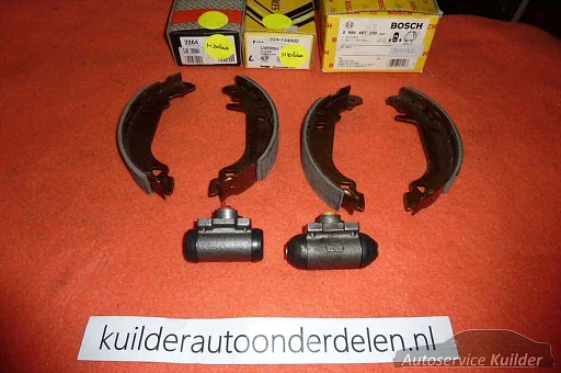 Remschoenset + remcilinders Lancia Dedra Fiat Tipo Bekend Merk Bosch Nieuw