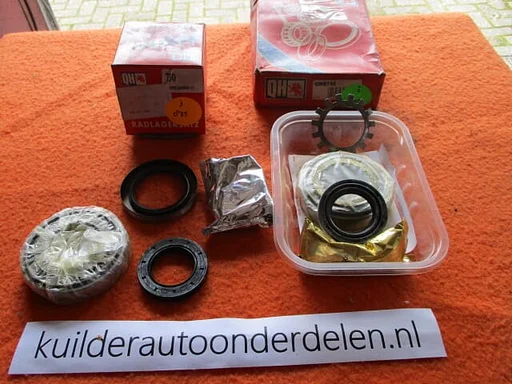 2X wiellager achter Mazda E serie B serie QH