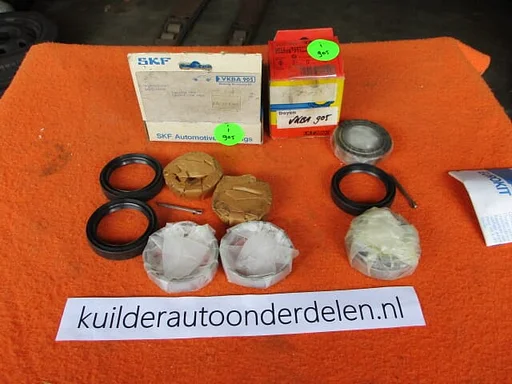 2X wiellager voorzijde Mitsubishi Colt I  Lancer F SKF/Eurokit