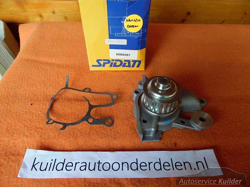 Waterpomp Nissan Cherry Sunny 1,7d SPIDAN Nieuw