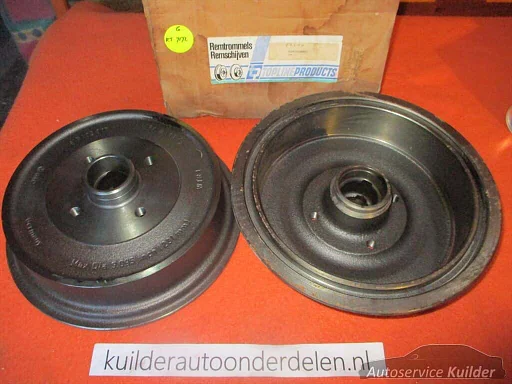 Remtrommels+remschoenen VW Caddy 1 Top Line/ABS Nieuw