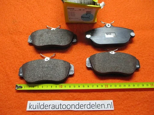 Remblokken voorzijde Volvo 740 760 940 960 S90 V90 Textar 2016402  271349