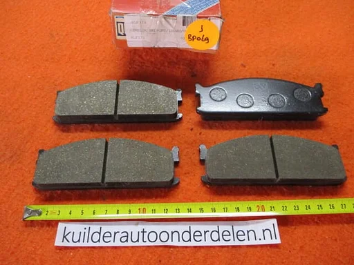 Remblokken voorzijde Izuzu Midi QH bp373  4320842