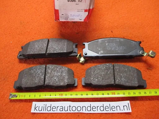 Remblokken voorzijde Toyota Liteace m3 m4 Previa FTE  0446528040