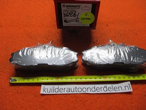 Remblokken voorzijde Ford Maverick Nissan Terrano Nipparts J3601056 1495951