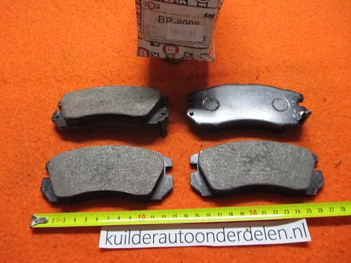 Remblokken voorzijde Subaru Impreza Legazy KWP bp8008 J3607009 26296AA040