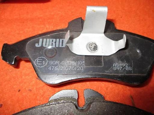 Remblokken voorzijde Mercedes Sprinter Vito VW LT II ABS 2399002  0024203920
