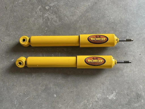 MONROE ADVENTURE D2113 4X4 SCHOKDEMPER 2ST.