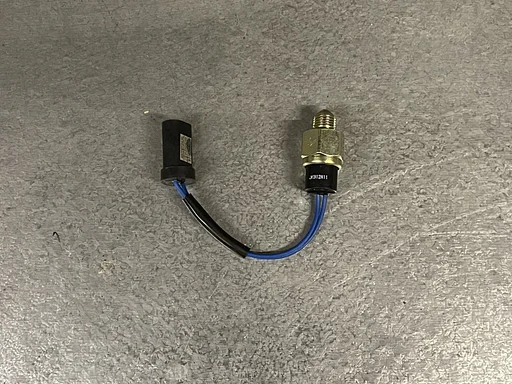 ACHTERUITRIJLICHT SCHAKELAAR - LANDWIND X6/NEW VISION