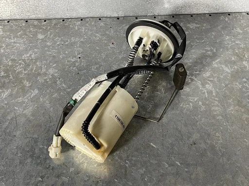 BRANDSTOFPOMP (EXCLUSIEF -TANK) - LANDWIND CV9