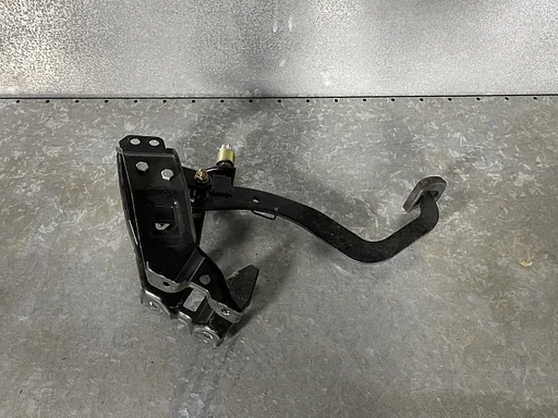 KOPPELINGSPEDAAL - LANDWIND CV9