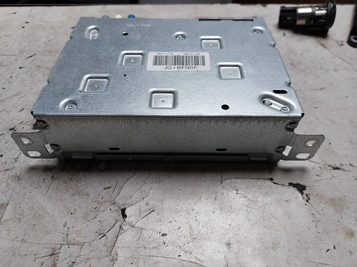 radio peugeot 308 sw t9