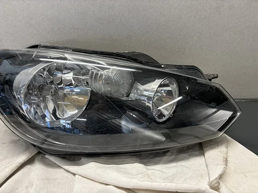 Volkswagen Golf Koplamp Rechtsvoor 5K2941006H
