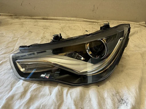 Audi A1 Linker Koplamp Compleet 8X0941005