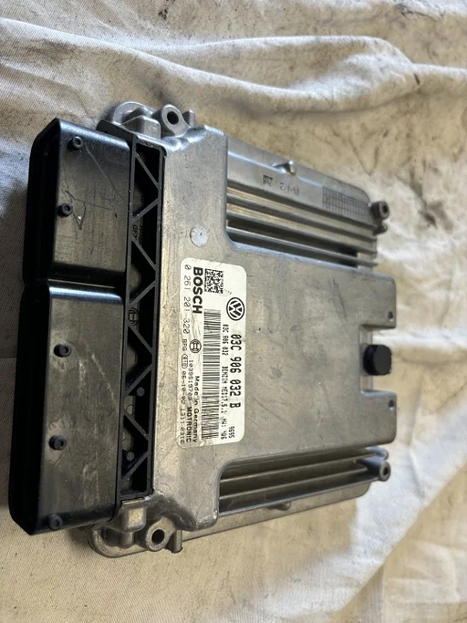 Volkswagen Golf VI / 6 1.4 Computer Management 03C906032B