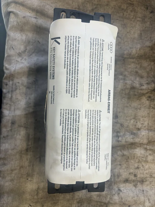 Audi A4 Quattro (B8) Airbag Rechts Dashboard 1008210