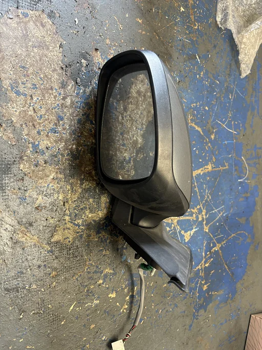 Suzuki Swift Buitenspiegel Links 011115