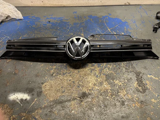 Volkswagen Golf VI / 6 Grille 1T0853653