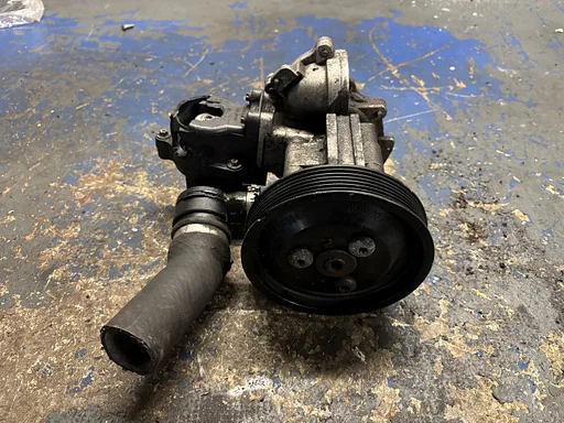 BMW 3 serie (E46/4) Stuurpomp 6756611