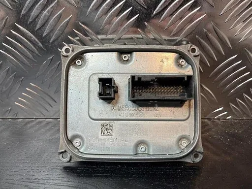 Xenon module van een Mercedes E-Klasse