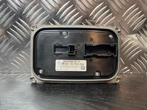 Xenon module van een Mercedes S-Klasse