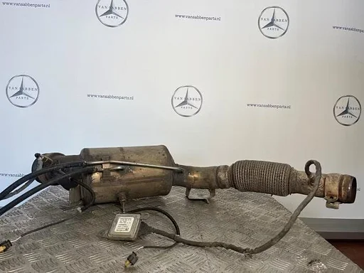 Katalysator van een Mercedes Vito