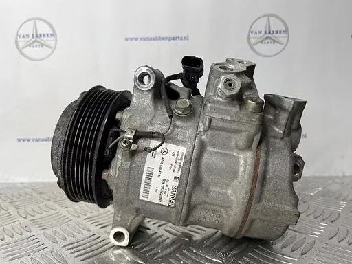 Aircopomp van een Mercedes C-Klasse