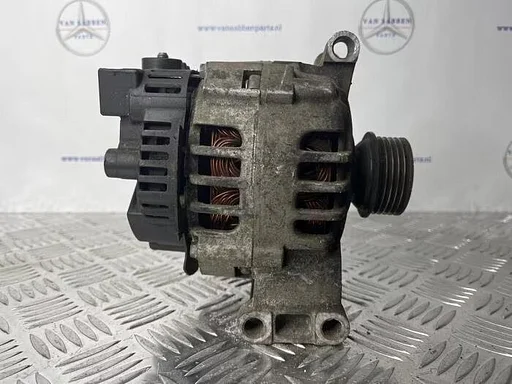 Dynamo van een Mercedes A-Klasse