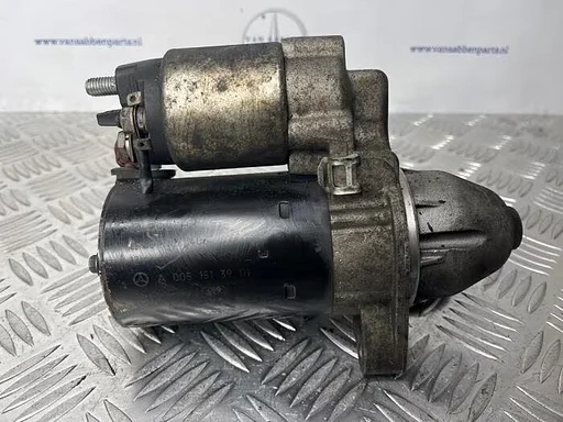 Startmotor van een Mercedes E-Klasse