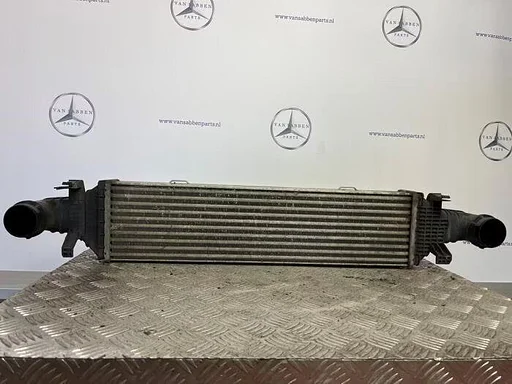 Intercooler van een Mercedes E-Klasse