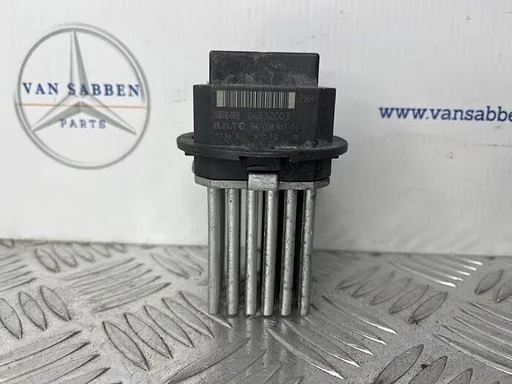 Kachel Weerstand van een Mercedes Sprinter