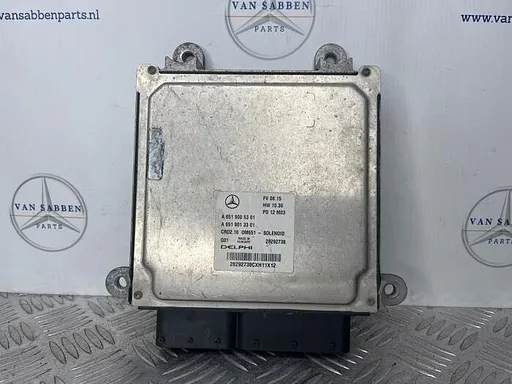 Computer Motormanagement van een Mercedes E-Klasse