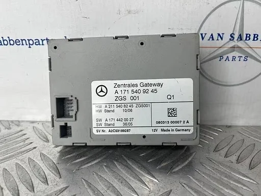 Gateway module van een Mercedes ML-Klasse