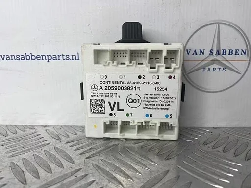 Centrale Deurvergrendelings Module van een Mercedes C-Klasse