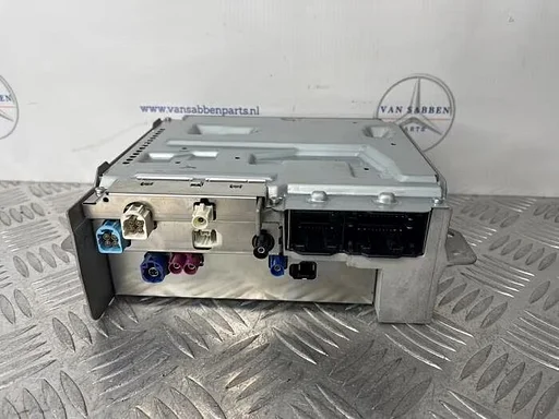 Navigatie Module van een Mercedes S-Klasse