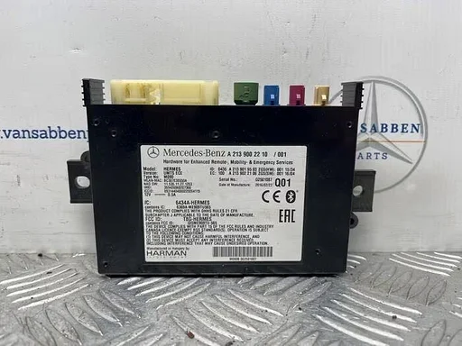 Communicatie module van een Mercedes E-Klasse