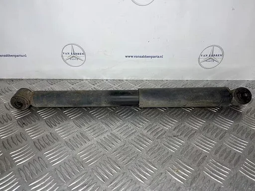 Schokdemper links-achter van een Mercedes Sprinter