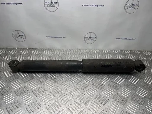 Schokdemper links-achter van een Mercedes Sprinter