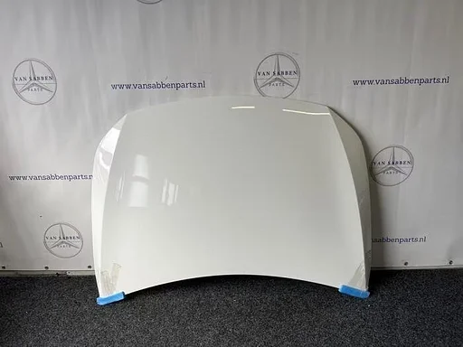 Motorkap van een Mercedes A-Klasse (149)