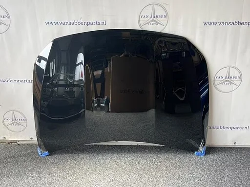 Motorkap van een Mercedes A-Klasse (191)